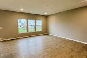 8237 Sycamore Holw Dr, Pickerington, OH 43147 - Photo 5