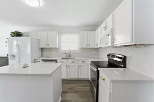 5879 Katara Dr, Galloway, OH 43119 - Photo 7