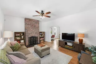 827 S 17th St, Columbus, OH 43206 - Photo 3