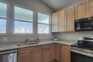 1583 Metcalfe Ave, Obetz, OH 43207 - Photo 5