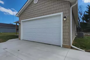 1583 Metcalfe Ave, Obetz, OH 43207 - Photo 43