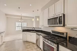 9136 Scenic View Cir, Columbus, OH 43240 - Photo 13