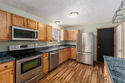 1517 S Hunters Drive, Newark, OH 43055 - Photo 9