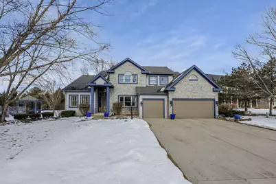 9522 Timberbank Circle NW, Pickerington, OH 43147 - Photo 3