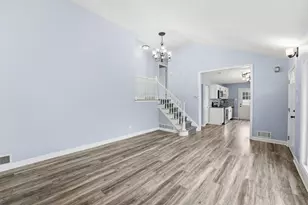 1260 Country Club Rd, Columbus, OH 43227 - Photo 3