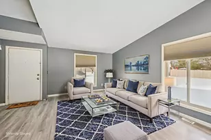 6726 Deepwood Ct, Reynoldsburg, OH 43068 - Photo 3