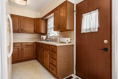 1284 Thurston Drive, Columbus, OH 43227 - Photo 15