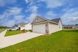 557 Cannondale Ave, Johnstown, OH 43031 - Photo 3