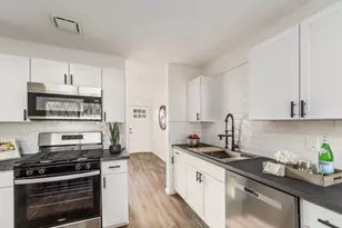 2731 Gatewood Rd, Columbus, OH 43219 - Photo 13