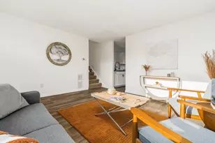 2731 Gatewood Rd, Columbus, OH 43219 - Photo 7