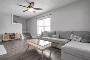 2397 Pontiac St, Columbus, OH 43211 - Photo 3