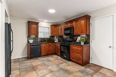 2553 Silver Fir Lane, Grove City, OH 43123 - Photo 7