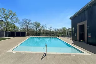 2432 Quarry Trails Dr, Columbus, OH 43228 - Photo 17