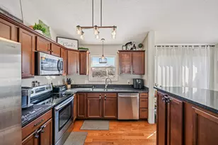 2300 Maribeth Pl, Grove City, OH 43123 - Photo 11