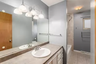 724 Drummond Ct, Columbus, OH 43214 - Photo 11