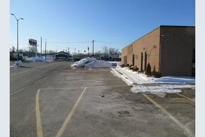 1111 E Main Street, Lancaster, OH 43130 - Photo 3