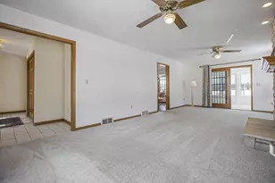 6281 Davis Dr, Newark, OH 43056 - Photo 9
