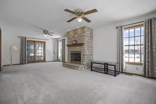 6281 Davis Dr, Newark, OH 43056 - Photo 7