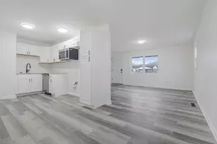 3860 Evanston Rd, Columbus, OH 43232 - Photo 9