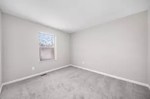 3438 High Creek Dr, Columbus, OH 43223 - Photo 27