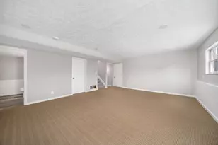 3438 High Creek Dr, Columbus, OH 43223 - Photo 31