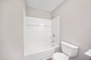 3438 High Creek Dr, Columbus, OH 43223 - Photo 23