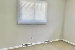 3428 Liv-Moor Dr, Columbus, OH 43227 - Photo 13