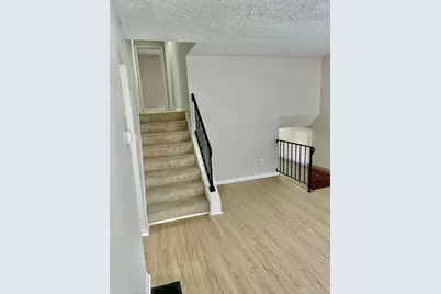 3428 Liv Moor Drive, Columbus, OH 43227 - Photo 7