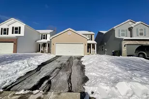 2572 Edencreek Ln, Columbus, OH 43207 - Photo 1