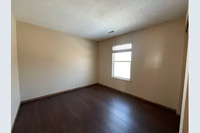 2572 Edencreek Lane, Columbus, OH 43207 - Photo 11