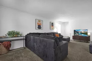 2267 Ferris Rd, Columbus, OH 43224 - Photo 5