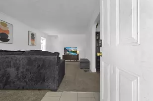 2267 Ferris Rd, Columbus, OH 43224 - Photo 3