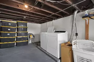 2267 Ferris Rd, Columbus, OH 43224 - Photo 21