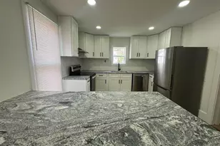 1026 Millwood Ave, Washington Court House, OH 43160 - Photo 7