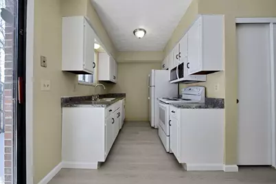 3113 Highcliff Court, Columbus, OH 43231 - Photo 9