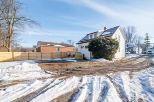 409 Lawrence St, Bellefontaine, OH 43311 - Photo 15