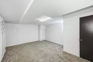 975 Blossom Ln, Zanesville, OH 43701 - Photo 31