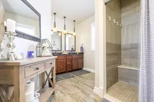 805 Creekview Ct, Bellefontaine, OH 43311 - Photo 7