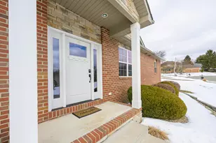 805 Creekview Ct, Bellefontaine, OH 43311 - Photo 33