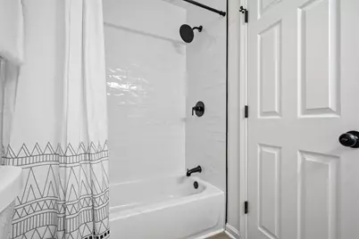 1360 Hafton Woods Drive, Columbus, OH 43204 - Photo 37