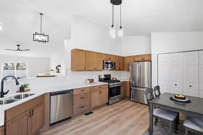 1360 Hafton Woods Drive, Columbus, OH 43204 - Photo 11