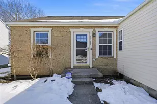 1360 Hafton Woods Dr, Columbus, OH 43204 - Photo 3