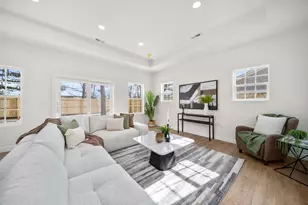 470 Woodlawn Ave, Columbus, OH 43228 - Photo 11