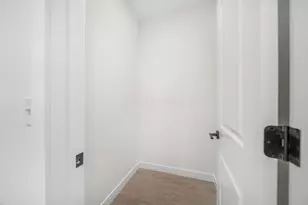 470 Woodlawn Ave, Columbus, OH 43228 - Photo 33