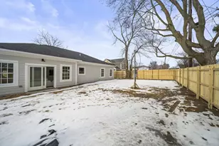 470 Woodlawn Ave, Columbus, OH 43228 - Photo 35