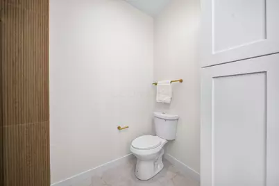 470 Woodlawn Avenue, Columbus, OH 43228 - Photo 19