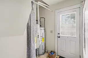 117 W 3rd St, Marysville, OH 43040 - Photo 17