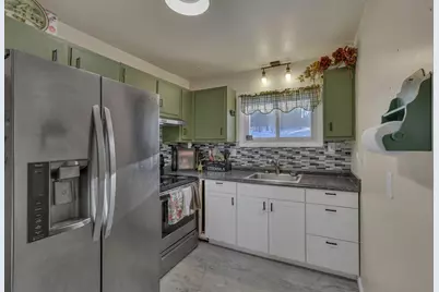 760 Lake Road SE, Lancaster, OH 43130 - Photo 9