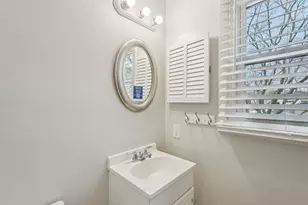 5644 Linworth Rd, Columbus, OH 43235 - Photo 9