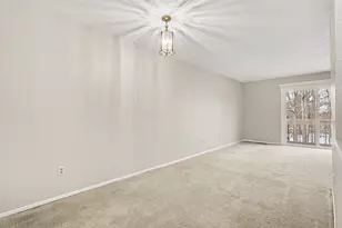 5685 Great Woods Blvd, Columbus, OH 43231 - Photo 5